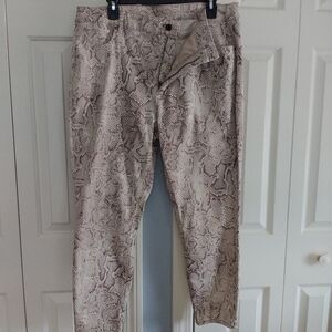 White House Black Market Faux Snakeskin Print High Rise Straight Leg Jeans 14